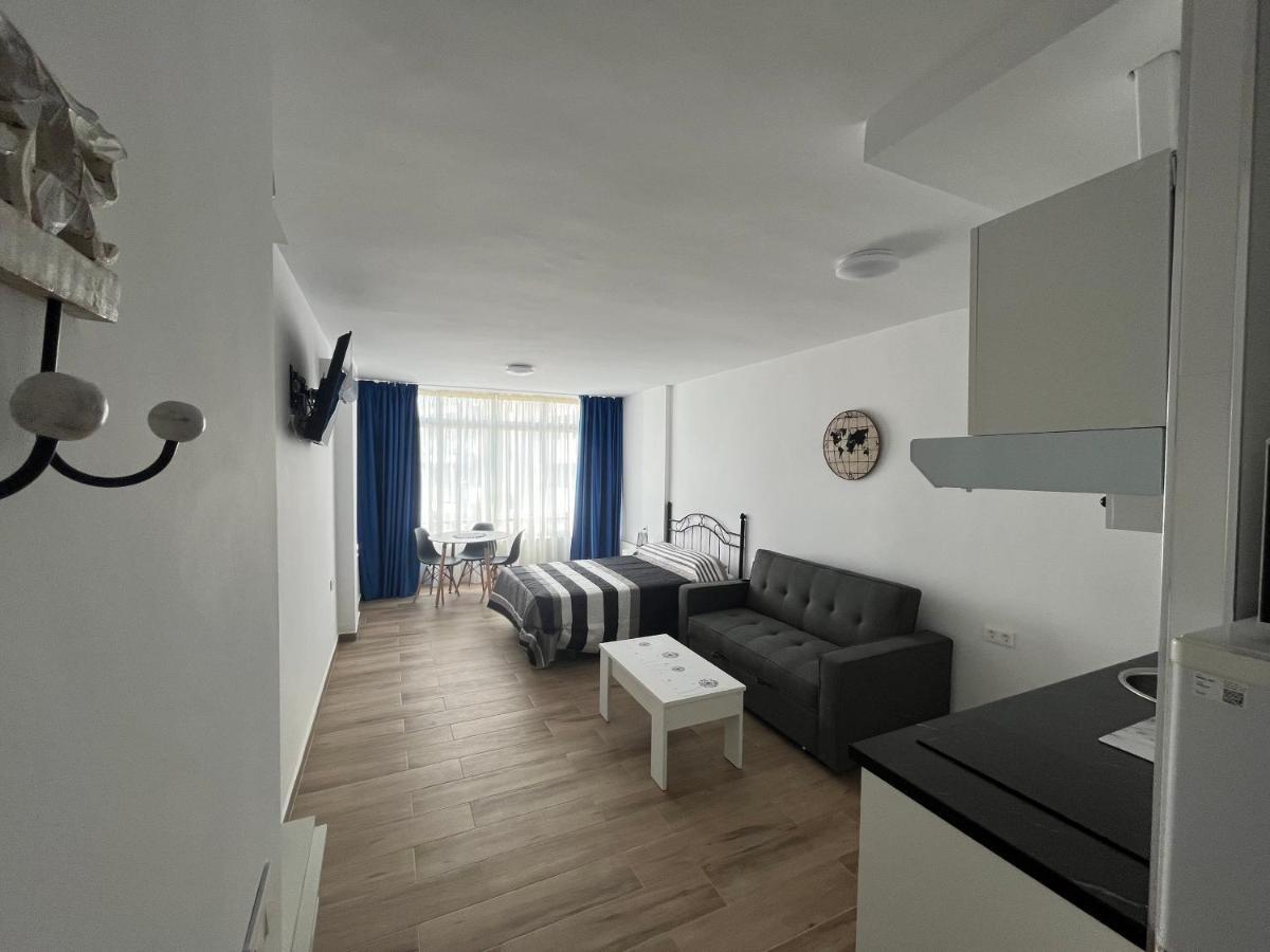 Ver621 - Estudio Con Vistas Al Mar, Wifi, Piscina, Centro A 100 Metros, Playa A 600 Metros Torremolinos Esterno foto