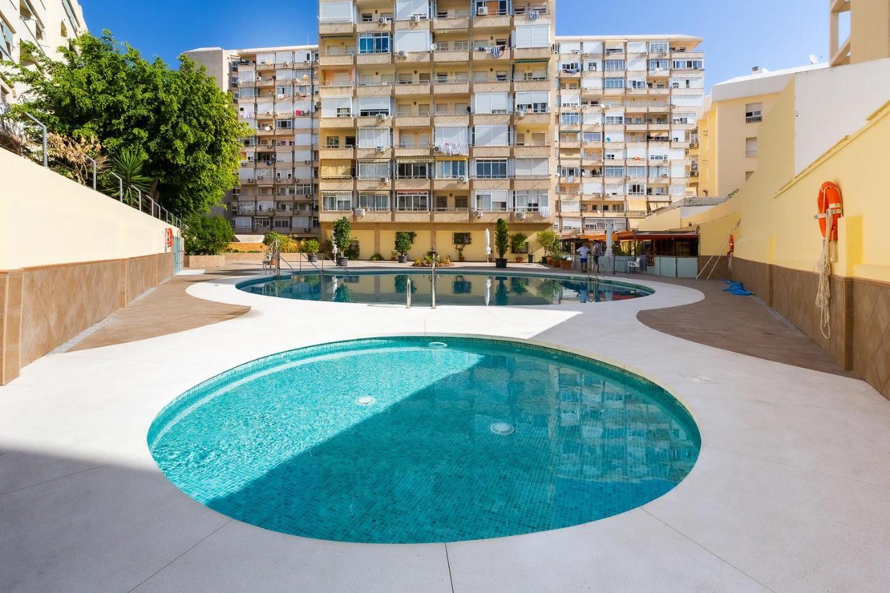 Ver621 - Estudio Con Vistas Al Mar, Wifi, Piscina, Centro A 100 Metros, Playa A 600 Metros Torremolinos Esterno foto